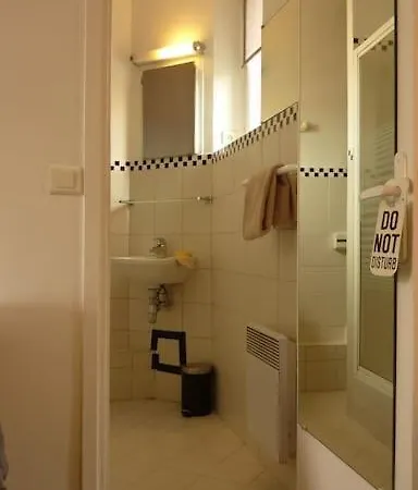 1-bedroom Close To La Defense-paris Apartment